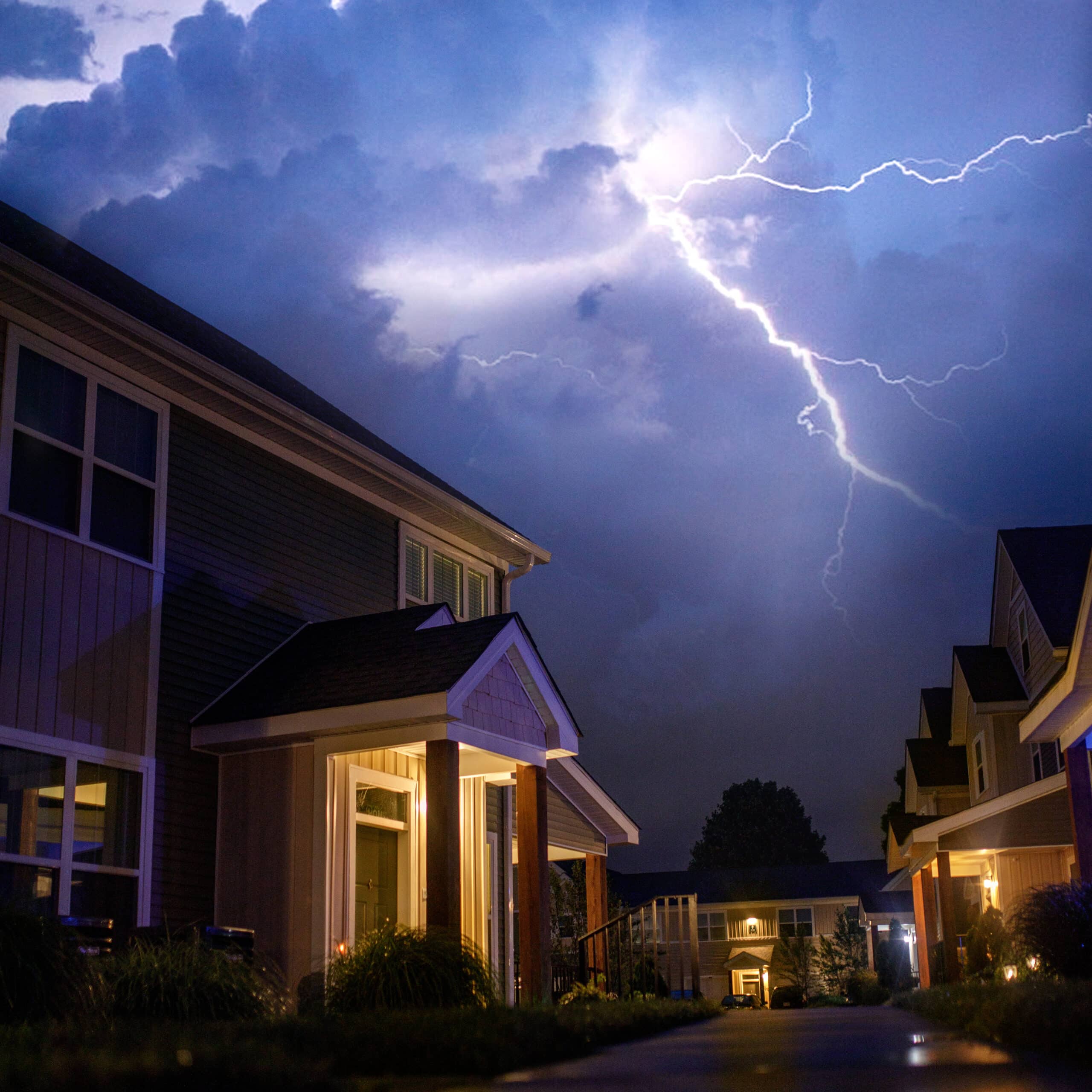 storm damage contractor near me